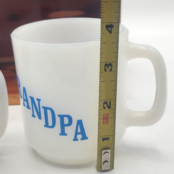 Vtg Myrtle Beach SC Souvenir Wooden Coffee House Glasbake Milk Glass Mugs Shelf - Picture 10 of 11